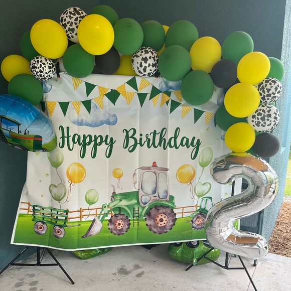 tractor party decorations 🚜 - Picture 2 of 14